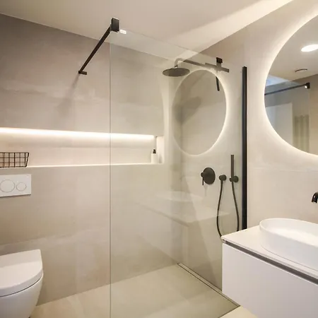 Apartmán Rodinny Se Zahradou Tre